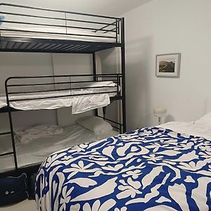 Habitación para Hombres Compartida